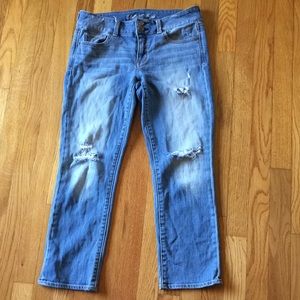 American Eagle Denim Capri stretch Size 8 Artist